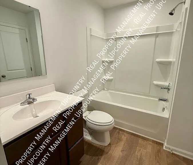 120 Fernside Ct — Photo 10