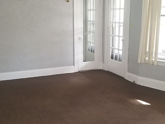 5th image of 3324 E 142nd St