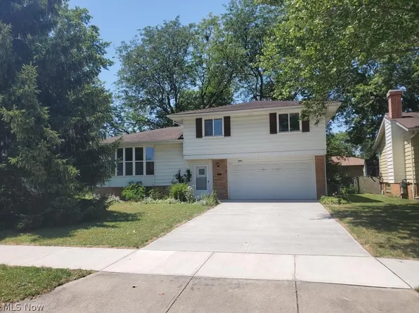 6800 Tobik Trl, Parma Heights, OH 44130
