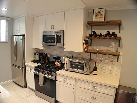 Newly Renovated Kitchen and All Brand New Appliances