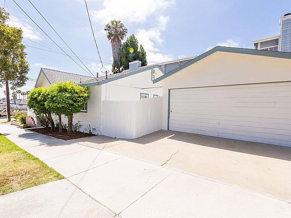 3rd image of 601 Carnelian St