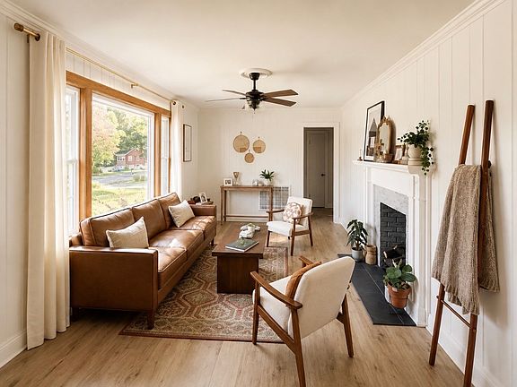 2nd image of 1003 Rolling Fields Cir