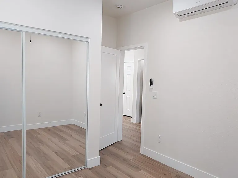 8814 Geraldine Ave — Photo 6