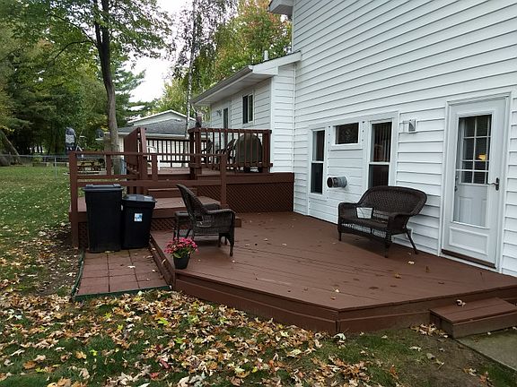 4th image of 3329 Tulip Dr