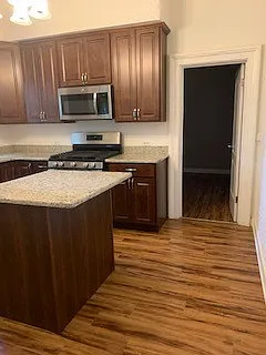 1429 S Hamilton St — Photo 10