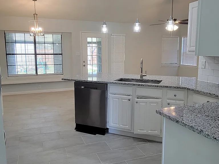 Kitchen and breakfast nook
