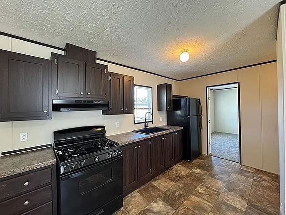 5th image of 47 Bluebird Hill Dr