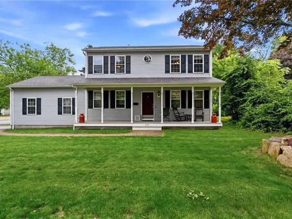 223 Rodman St, South Kingstown, RI 02879