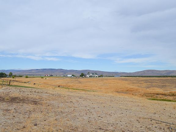 4th image of Cottonwood Ln