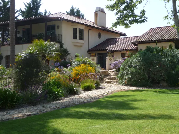 3158 Braemar Dr, Santa Barbara, CA 93109