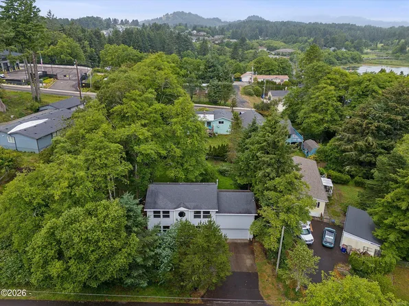 2885 NE 35th St, Lincoln City, OR 97367