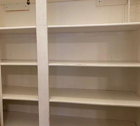 5th image of 219 Hawthorne Ct