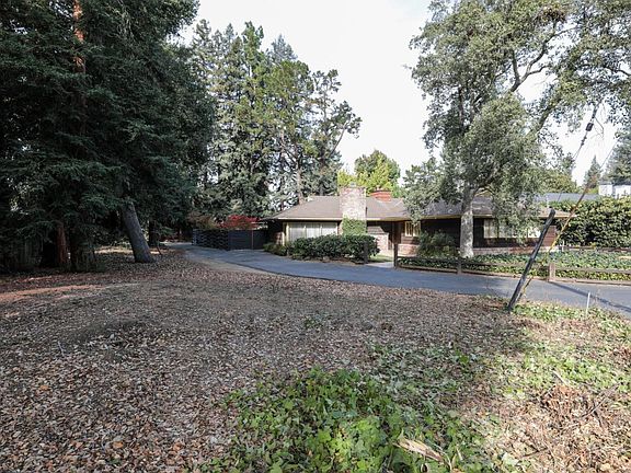 4th image of 1290 Bay Laurel Dr