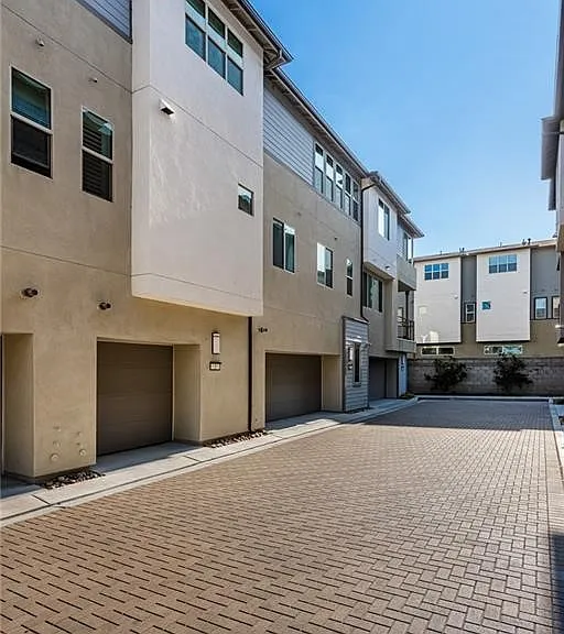 1590 E Hermosa Ln #3 — Photo 4