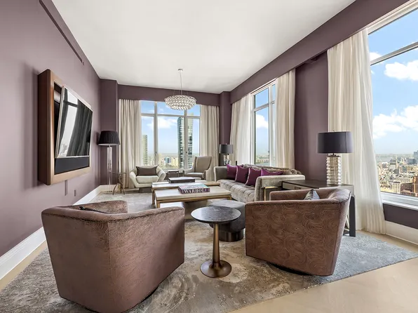 30 Park Place image 2 of 13