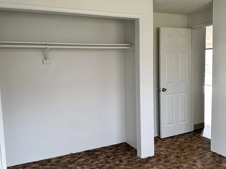 1835 Dawn Ct — Photo 13