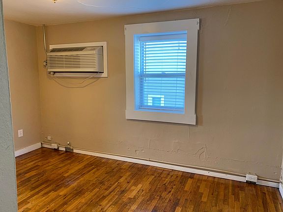 2nd image of 305 S High St