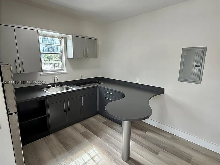 173 NW 36th St #2 — Photo 3