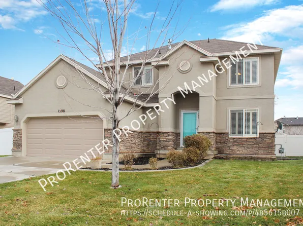 1398 N 2585 W, Clinton, UT 84015