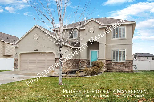 1398 N 2585 W Photo 1
