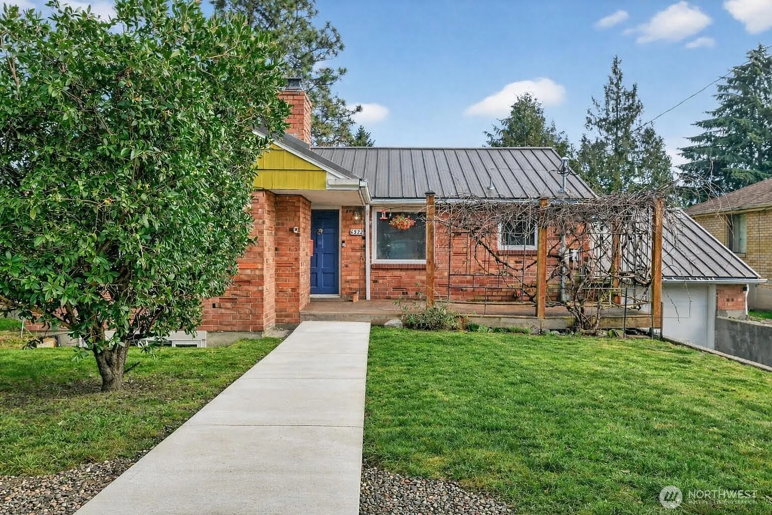 6522 38th Avenue NE photo 1
