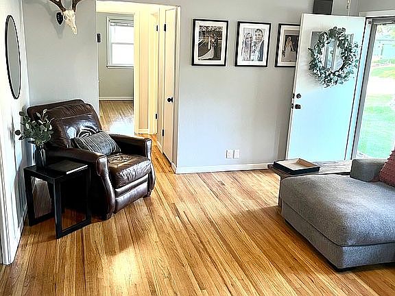 4th image of 427 N Francis St