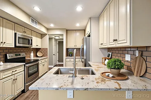 2339 E Evans Dr Photo 1