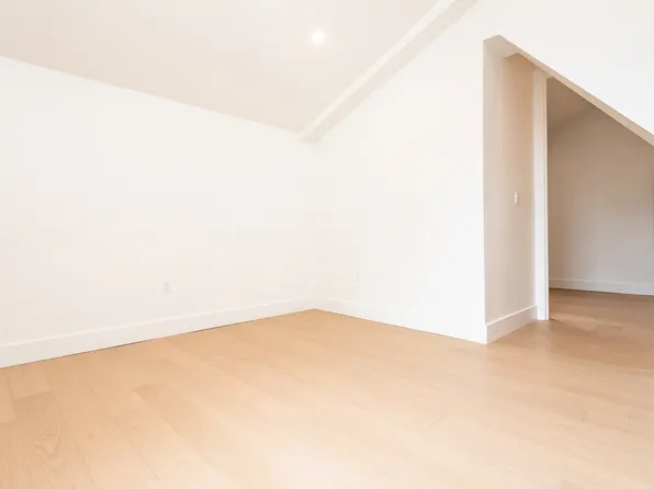 107 South 6th Street image 7 of 24