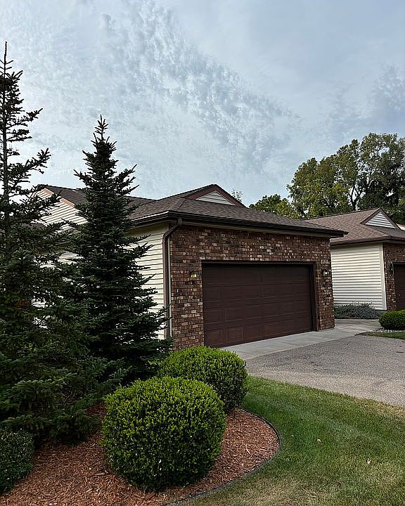 1st image of 4925 Summergreen Ln