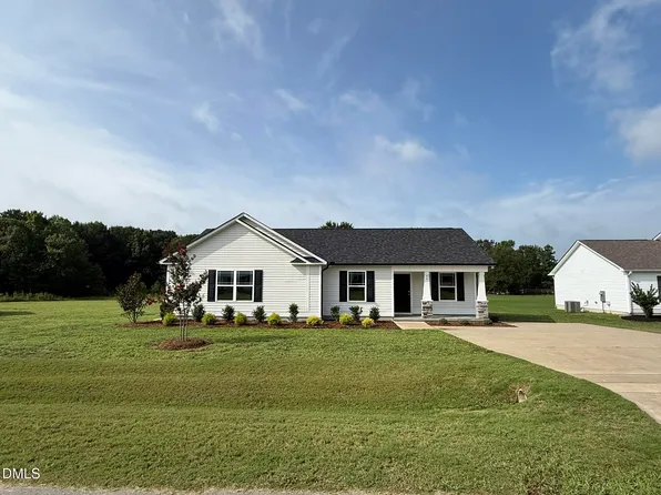 90 Pate Landing Dr, Selma, NC 27576