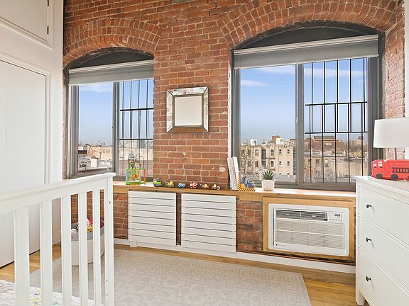 5th image of 420 12th St APT A3l
