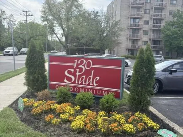 130 Slade Ave APT 202, Pikesville, MD 21208