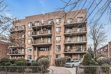 147-45 Barclay Avenue