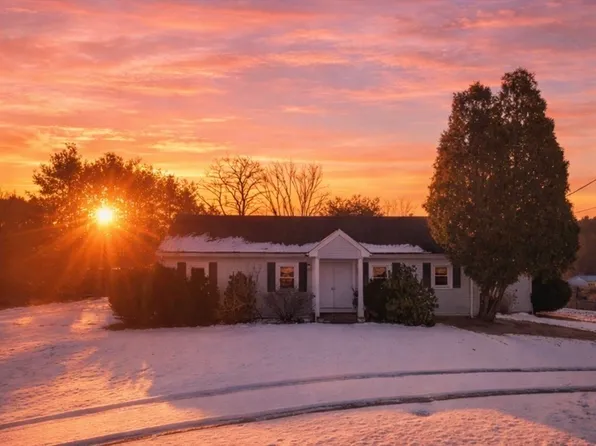 346 South St, Foxboro, MA 02035