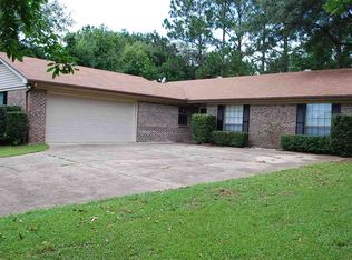 4384 Woodbridge Rd, Tallahassee, FL 32303