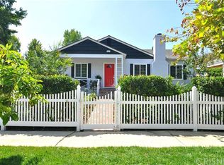 17320 Collins St, Encino, CA 91316