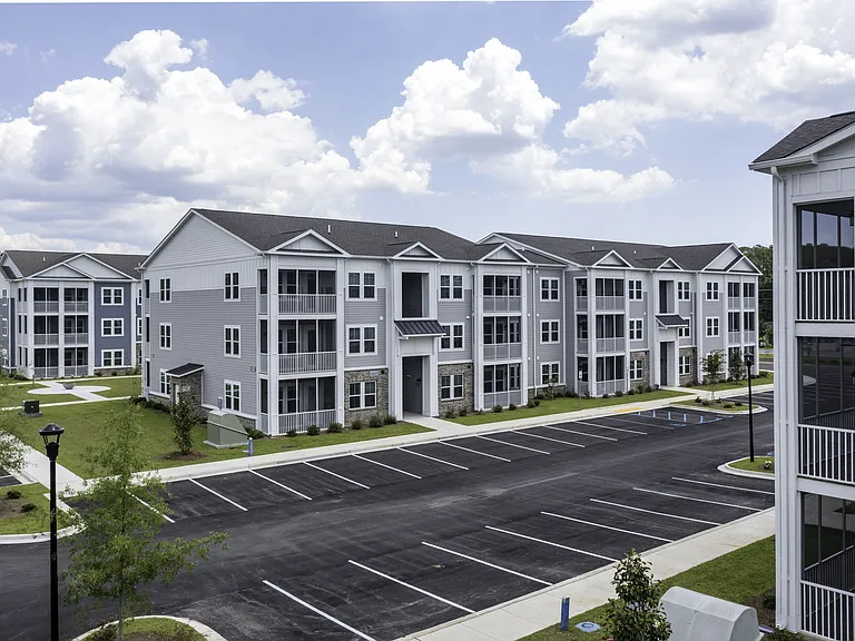 Anchor Pointe Apartments — Photo 30