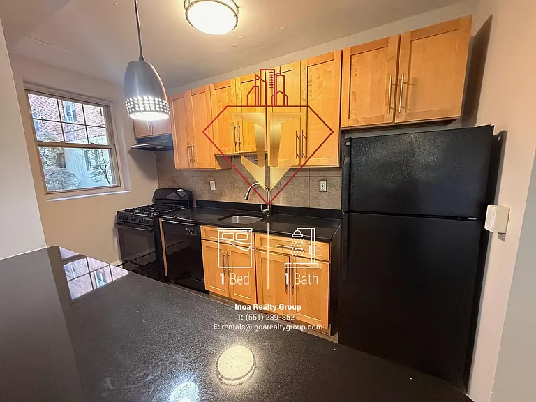 37-39 Duncan Ave #1B — Photo 3