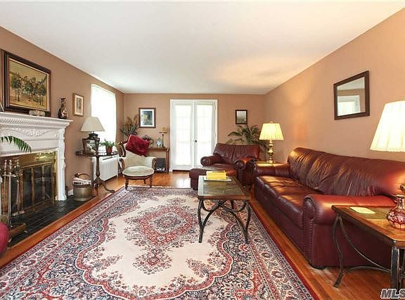 2nd image of 153 Seaman Ave