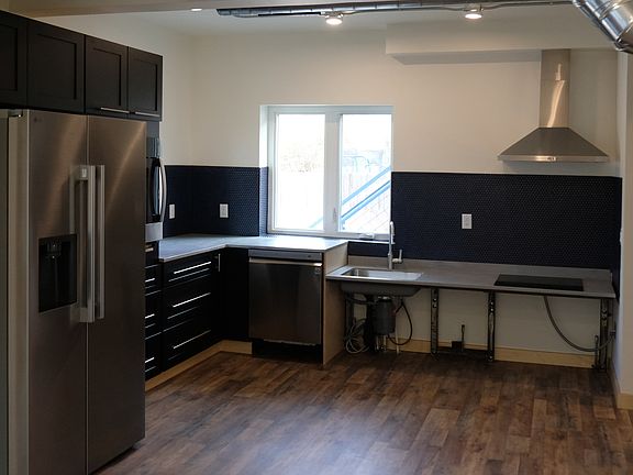 4th image of 1029 W Pierpont Ave S #1