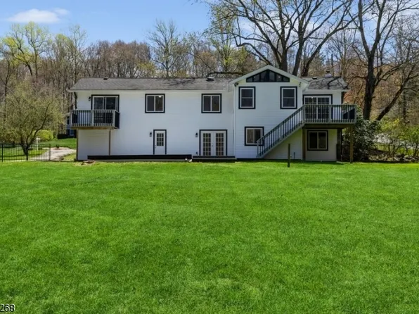 14 Clover Rd, West Milford Twp., NJ 07435