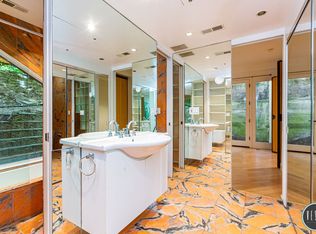 1054 Sutter St, San Francisco, CA 94109