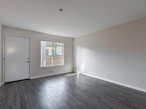 2nd image of 2876 El Cajon Blvd #640f6c9aa