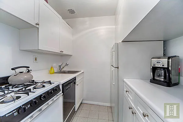 Sold by Halstead Real Estate | media 19