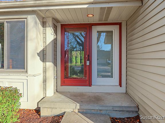 4th image of 2827 Mulford Dr SE #8