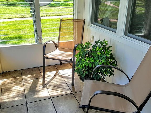 3rd image of 1121A Argyll Cir #100A