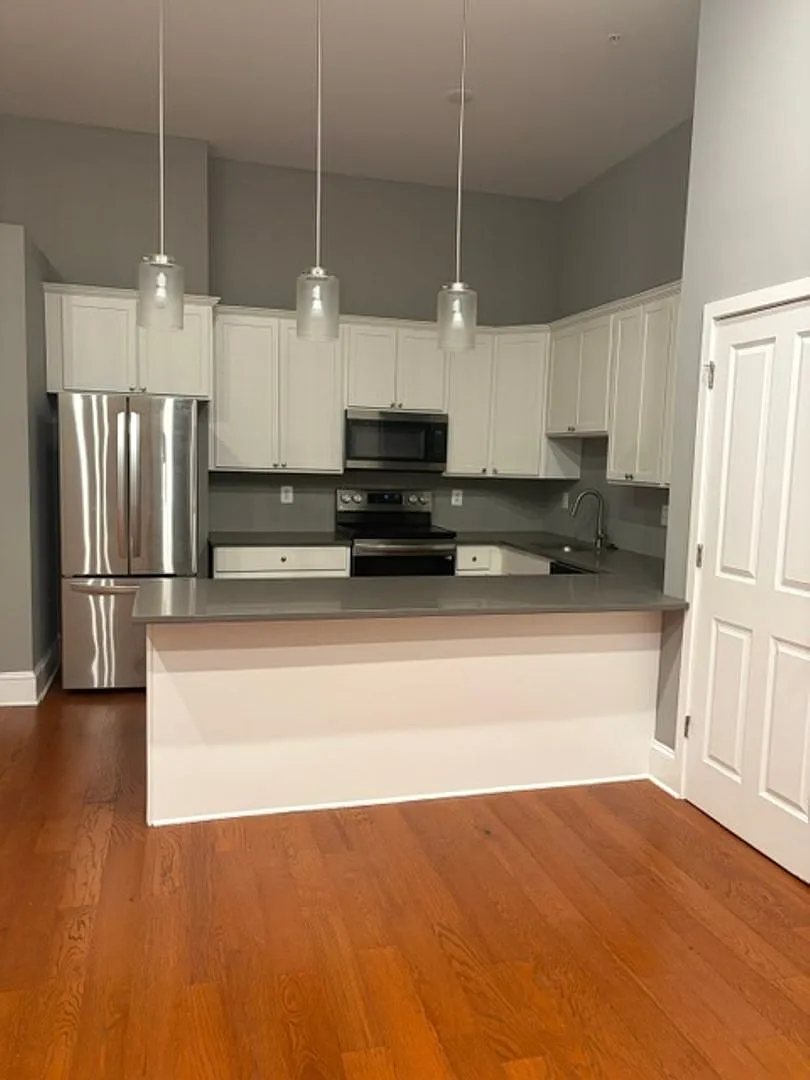 6 S. Calvert Street — Photo 2