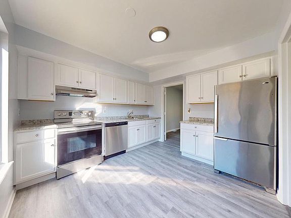 4th image of 10663 Muirfield Dr
