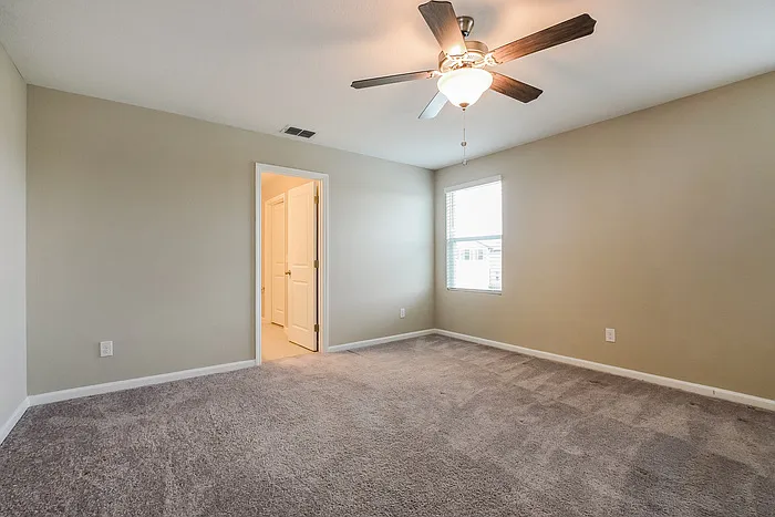 2681 Island Pond Rd — Photo 6