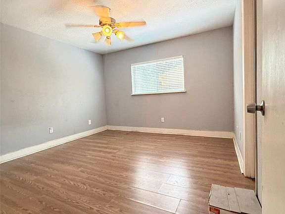5th image of 88 S Wavy Oak Cir